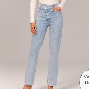 Abercrombie & Fitch Ultra High Rise Jeans